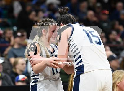 Thumbnail 1 in Valor Christian vs. Grandview (CHSAA 5A State Final) photogallery.