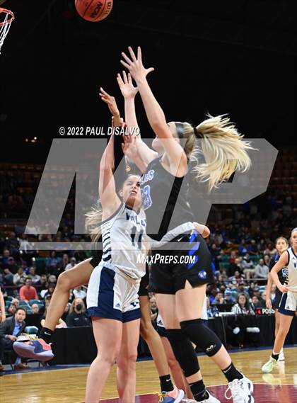 Thumbnail 1 in Valor Christian vs. Grandview (CHSAA 5A State Final) photogallery.