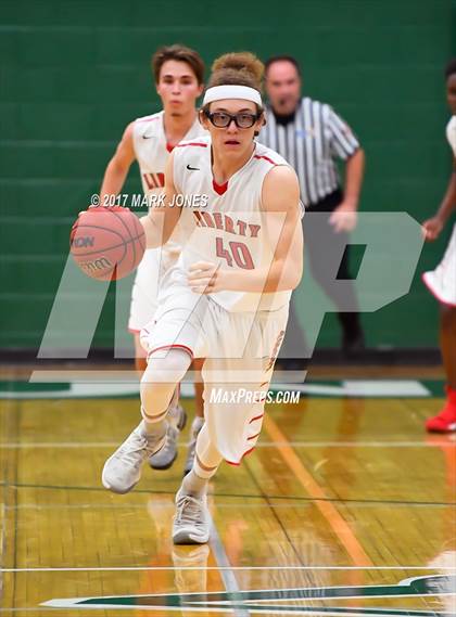Thumbnail 2 in Liberty vs. Rancho Solano (Sunnyslope Hoopsgiving Tournament) photogallery.