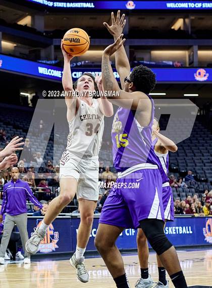 Thumbnail 1 in Lynwood vs. Sierra (CIF State D5 Final) photogallery.