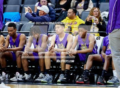 Thumbnail 2 in Lynwood vs. Sierra (CIF State D5 Final) photogallery.