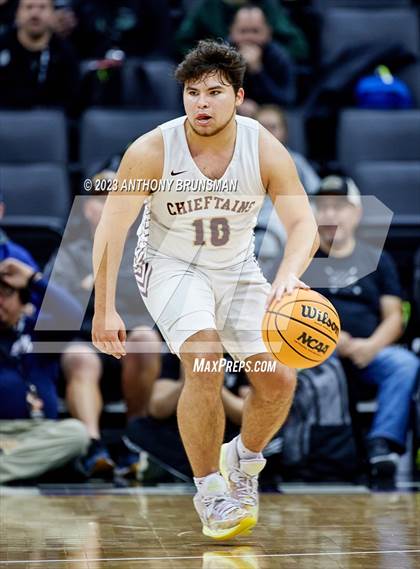 Thumbnail 2 in Lynwood vs. Sierra (CIF State D5 Final) photogallery.