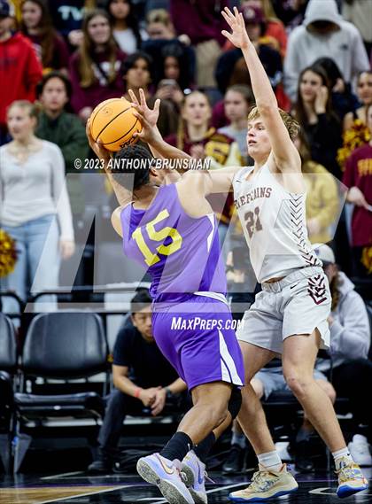 Thumbnail 2 in Lynwood vs. Sierra (CIF State D5 Final) photogallery.