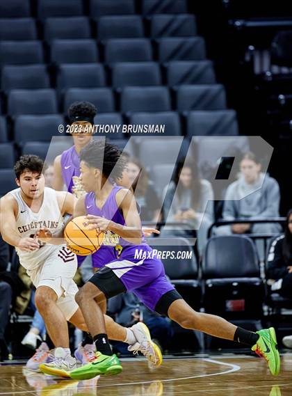 Thumbnail 3 in Lynwood vs. Sierra (CIF State D5 Final) photogallery.