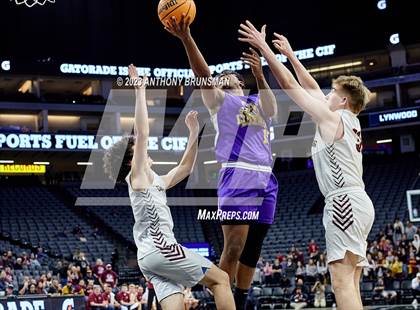 Thumbnail 3 in Lynwood vs. Sierra (CIF State D5 Final) photogallery.