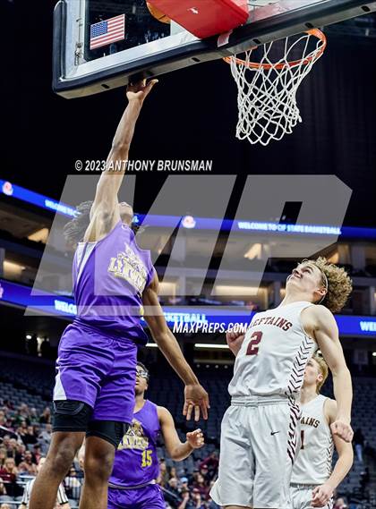 Thumbnail 1 in Lynwood vs. Sierra (CIF State D5 Final) photogallery.
