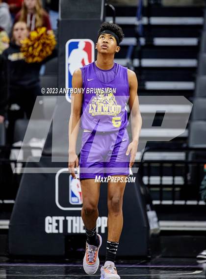 Thumbnail 1 in Lynwood vs. Sierra (CIF State D5 Final) photogallery.