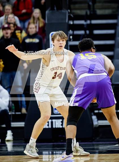 Thumbnail 2 in Lynwood vs. Sierra (CIF State D5 Final) photogallery.