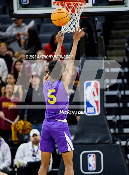 Thumbnail 1 in Lynwood vs. Sierra (CIF State D5 Final) photogallery.