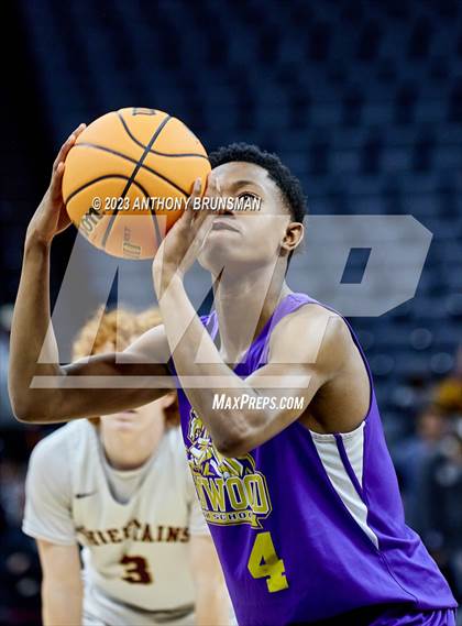 Thumbnail 1 in Lynwood vs. Sierra (CIF State D5 Final) photogallery.
