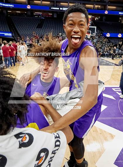 Thumbnail 2 in Lynwood vs. Sierra (CIF State D5 Final) photogallery.