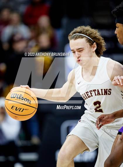 Thumbnail 3 in Lynwood vs. Sierra (CIF State D5 Final) photogallery.