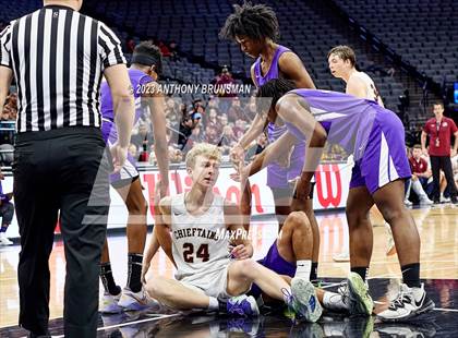 Thumbnail 3 in Lynwood vs. Sierra (CIF State D5 Final) photogallery.