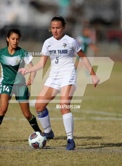 Thumbnail 3 in Virgin Valley vs. South Tahoe (NIAA 3A Semifinal) photogallery.