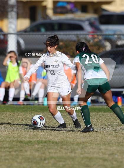Thumbnail 2 in Virgin Valley vs. South Tahoe (NIAA 3A Semifinal) photogallery.