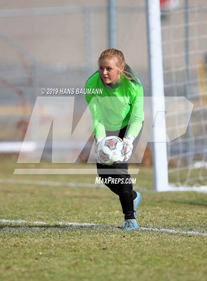 Thumbnail 3 in Virgin Valley vs. South Tahoe (NIAA 3A Semifinal) photogallery.