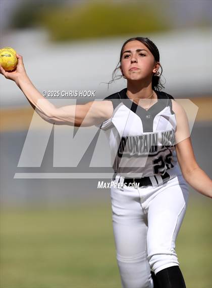 Thumbnail 1 in Canyon del Oro @ Mountain View photogallery.