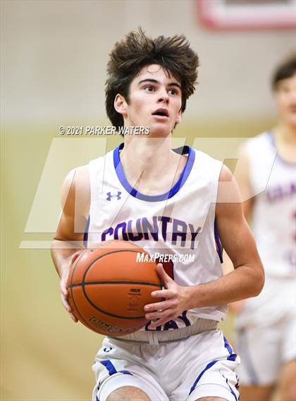 Thumbnail 2 in East Iberville vs Metairie Park Country Day (Country Day Classic) photogallery.