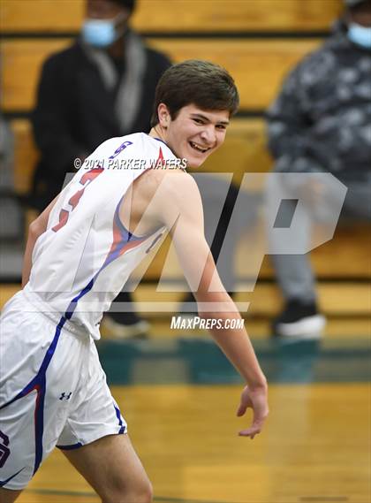 Thumbnail 2 in East Iberville vs Metairie Park Country Day (Country Day Classic) photogallery.