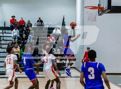 Thumbnail 3 in McKinley @ Brusly photogallery.