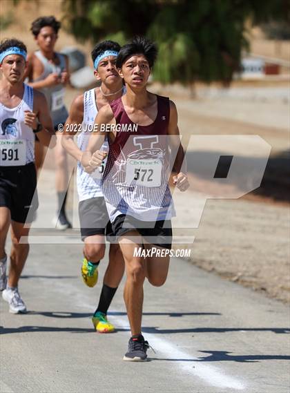 Thumbnail 2 in Bakersfield Invitational (Bakersfield College) photogallery.