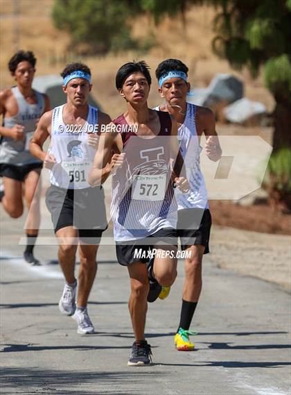 Thumbnail 3 in Bakersfield Invitational (Bakersfield College) photogallery.