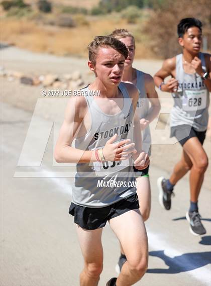 Thumbnail 2 in Bakersfield Invitational (Bakersfield College) photogallery.