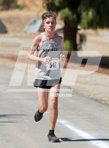 Thumbnail 3 in Bakersfield Invitational (Bakersfield College) photogallery.