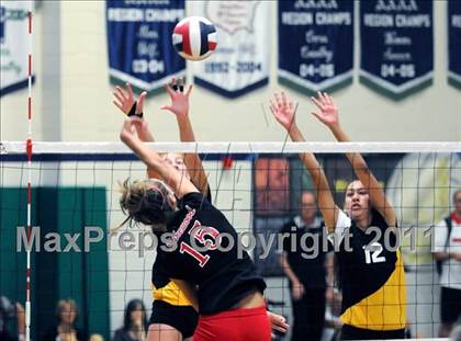 Thumbnail 1 in Lakewood vs. El Dorado (Durango Fall Classic) photogallery.