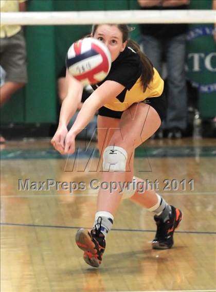 Thumbnail 2 in Lakewood vs. El Dorado (Durango Fall Classic) photogallery.