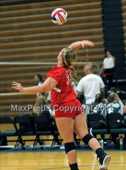 Thumbnail 2 in Lakewood vs. El Dorado (Durango Fall Classic) photogallery.