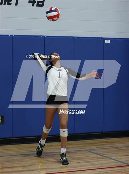Thumbnail 1 in Leon vs Fort Myers (Nike Tournament of Champions) photogallery.