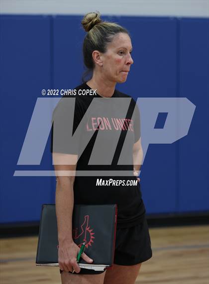Thumbnail 1 in Leon vs Fort Myers (Nike Tournament of Champions) photogallery.