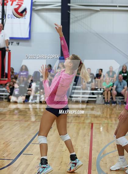 Thumbnail 2 in Leon vs Fort Myers (Nike Tournament of Champions) photogallery.