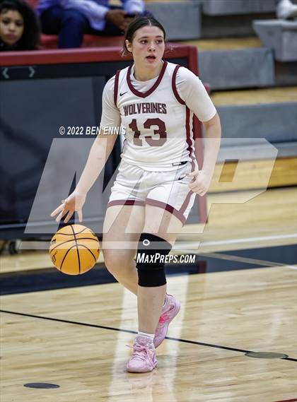 Thumbnail 3 in Union Grove vs Rockdale County ( Thanksgiving Basketball Showcase) photogallery.