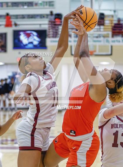 Thumbnail 1 in Union Grove vs Rockdale County ( Thanksgiving Basketball Showcase) photogallery.
