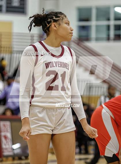 Thumbnail 3 in Union Grove vs Rockdale County ( Thanksgiving Basketball Showcase) photogallery.