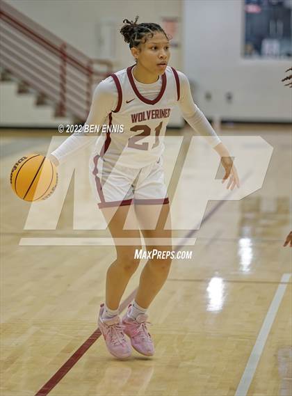 Thumbnail 1 in Union Grove vs Rockdale County ( Thanksgiving Basketball Showcase) photogallery.