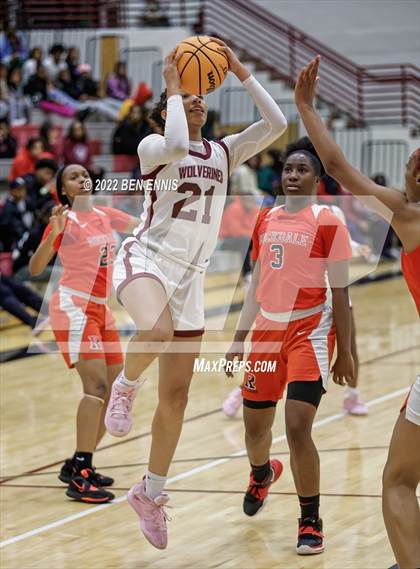 Thumbnail 3 in Union Grove vs Rockdale County ( Thanksgiving Basketball Showcase) photogallery.