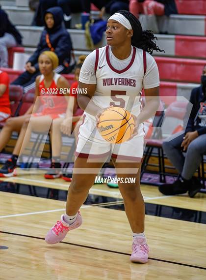 Thumbnail 2 in Union Grove vs Rockdale County ( Thanksgiving Basketball Showcase) photogallery.