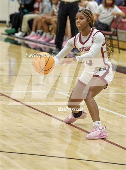 Thumbnail 3 in Union Grove vs Rockdale County ( Thanksgiving Basketball Showcase) photogallery.