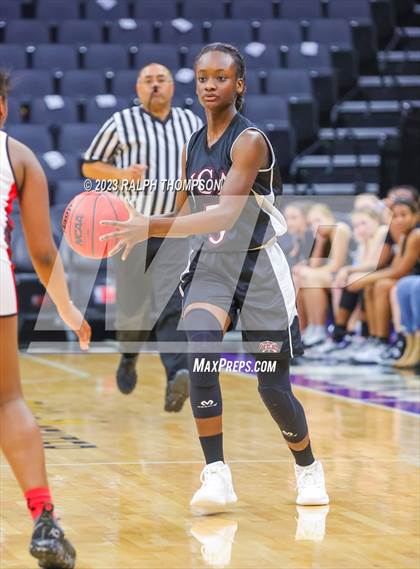 Thumbnail 3 in Valley Christian vs. Sacramento Country Day (@ Golden 1 Center) photogallery.