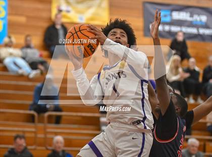 Thumbnail 3 in St. Augustine vs. St. Francis Prep (Torrey Pines Holiday Classic) photogallery.