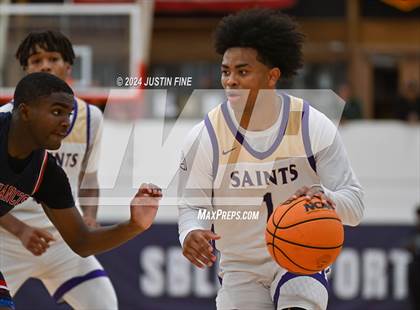 Thumbnail 2 in St. Augustine vs. St. Francis Prep (Torrey Pines Holiday Classic) photogallery.
