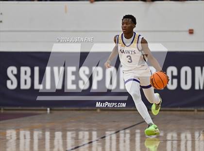 Thumbnail 2 in St. Augustine vs. St. Francis Prep (Torrey Pines Holiday Classic) photogallery.