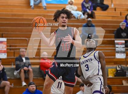 Thumbnail 3 in St. Augustine vs. St. Francis Prep (Torrey Pines Holiday Classic) photogallery.