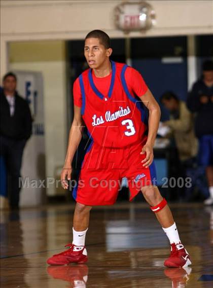 Thumbnail 2 in Ocean View vs. Los Alamitos (O.C. North-South Challenge) photogallery.
