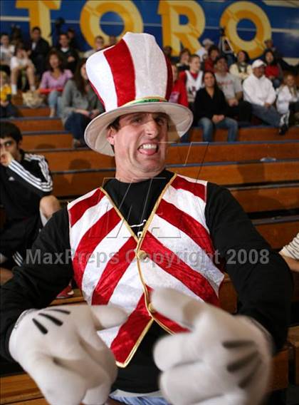 Thumbnail 1 in Ocean View vs. Los Alamitos (O.C. North-South Challenge) photogallery.