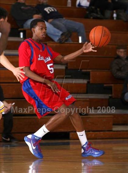 Thumbnail 3 in Ocean View vs. Los Alamitos (O.C. North-South Challenge) photogallery.