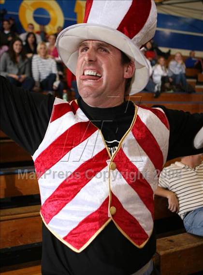 Thumbnail 2 in Ocean View vs. Los Alamitos (O.C. North-South Challenge) photogallery.